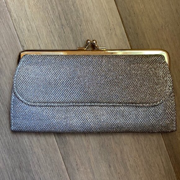 Small Gold Clutch - Picture 1 of 4